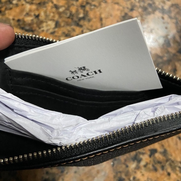 Wristlet - Picture 2 of 4